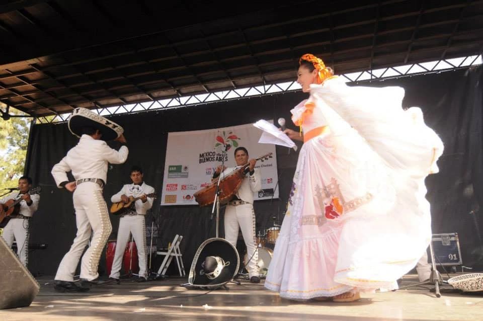 Presentación de Mariachi Domínguez 5
